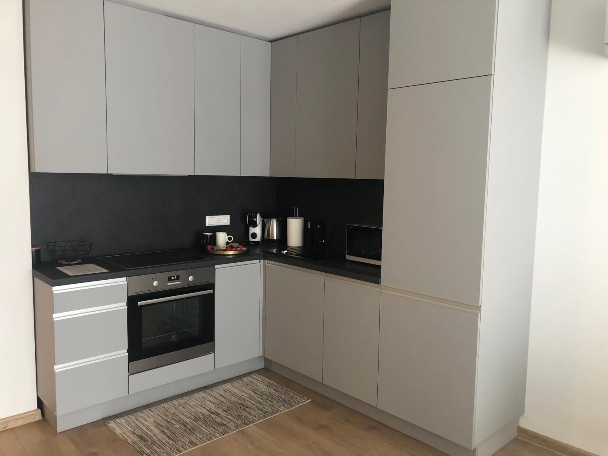 Cosy 1 Bedroom Apartment In The Heart Of Old Town With Parking Kaunas Esterno foto