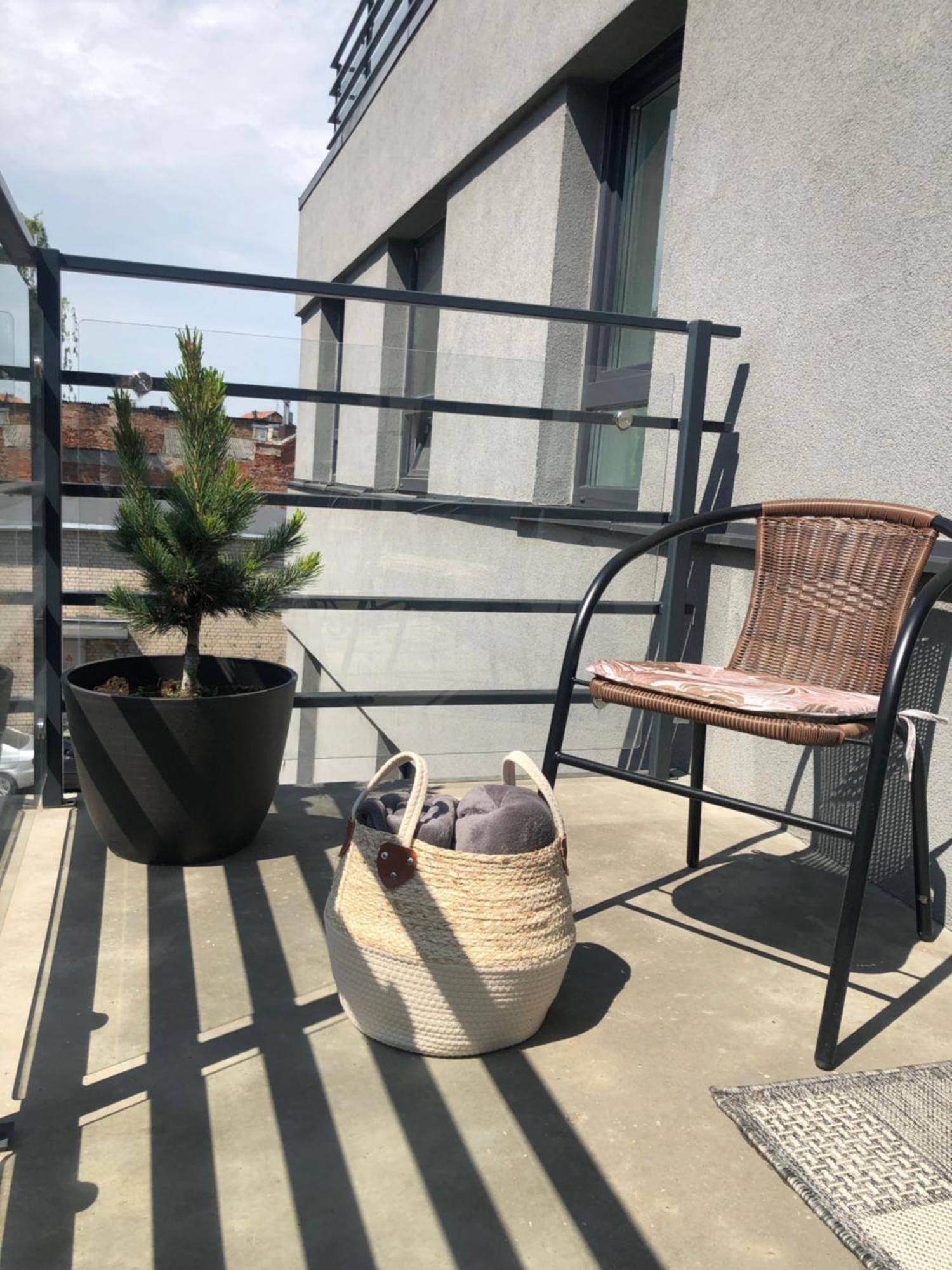 Cosy 1 Bedroom Apartment In The Heart Of Old Town With Parking Kaunas Esterno foto